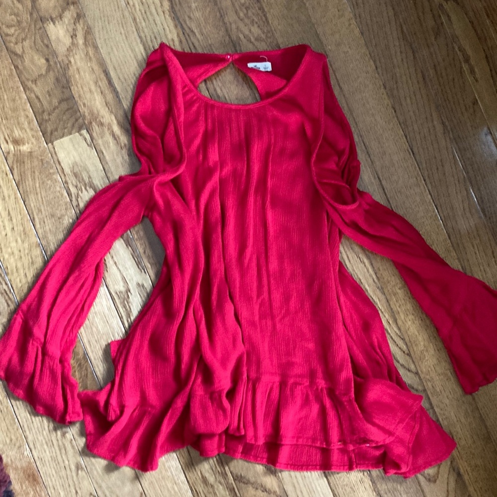 Hollister cold shoulder red blouse S